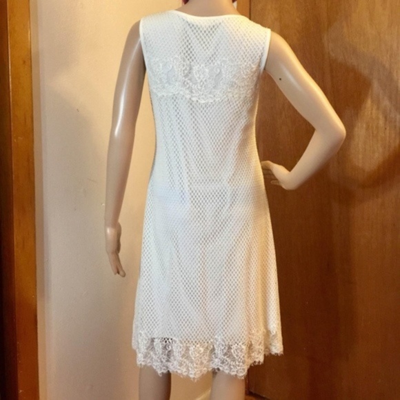 Max Studio Dresses & Skirts - Romantic Summer White Lace Dress Lined